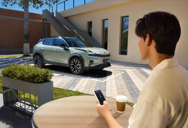 限时售价10.76万元起 领克06 Relive生动登场