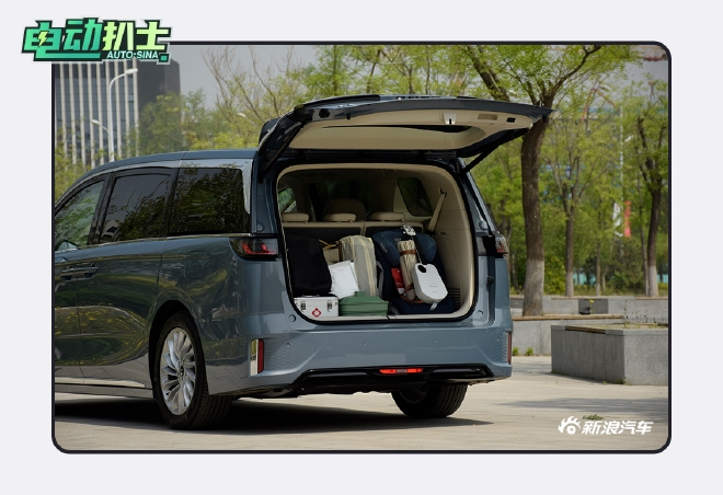 正面硬刚进口MPV 试驾体验岚图梦想家