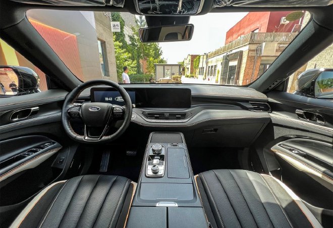 以设计为特别 新领裕黑曜倾橙版