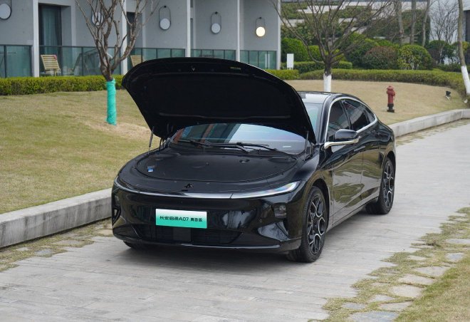 配置拉满 “卷”起来 长安启源A07真香版它香吗？