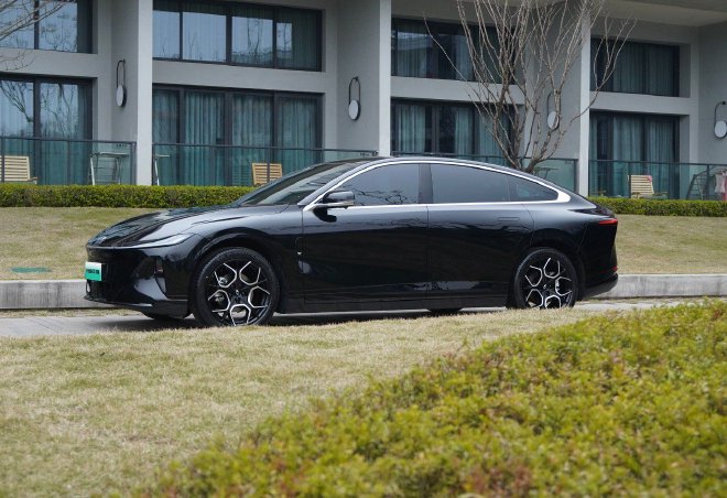 配置拉满 “卷”起来 长安启源A07真香版它香吗？