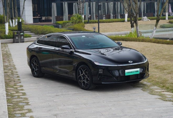 配置拉满 “卷”起来 长安启源A07真香版它香吗？