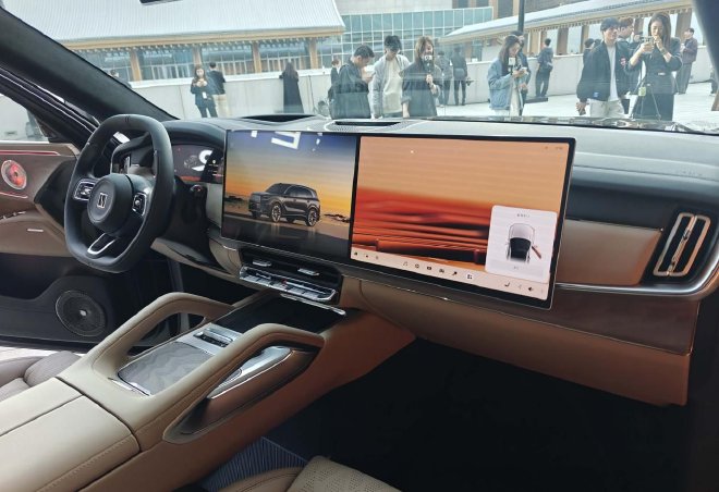 上市限时售价32.98万元起 极氪8X正式上市