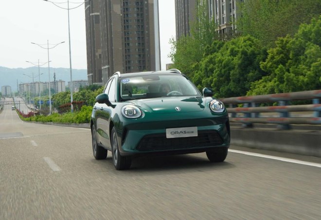 有劲好开还省油 长城欧拉5混动开着像台高级电车