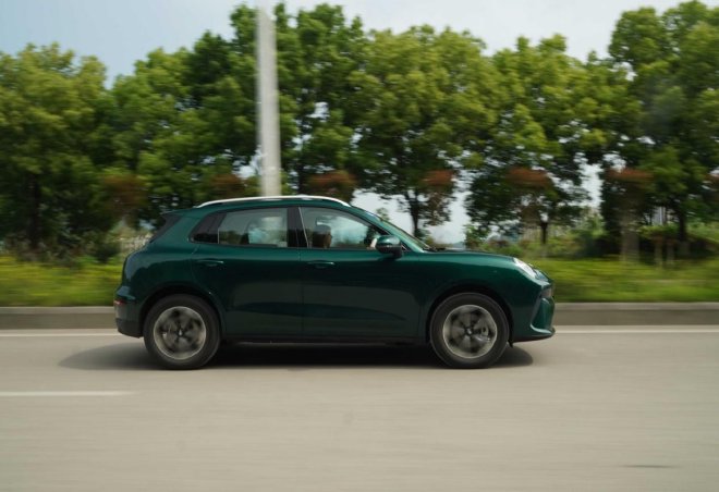 有劲好开还省油 长城欧拉5混动开着像台高级电车