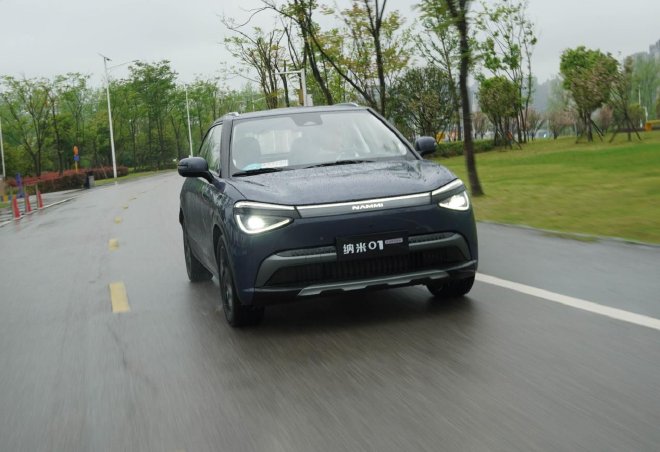 和年轻人玩到一起 东风奕派纳米01Cross试驾