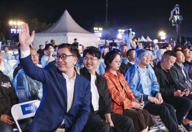 售价23.28万元起 传祺E8+正式上市