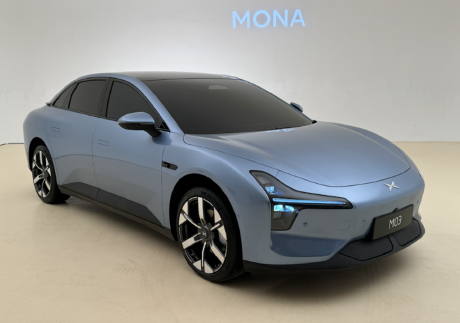 给年轻人的惊喜：小鹏MONA M03内饰体验