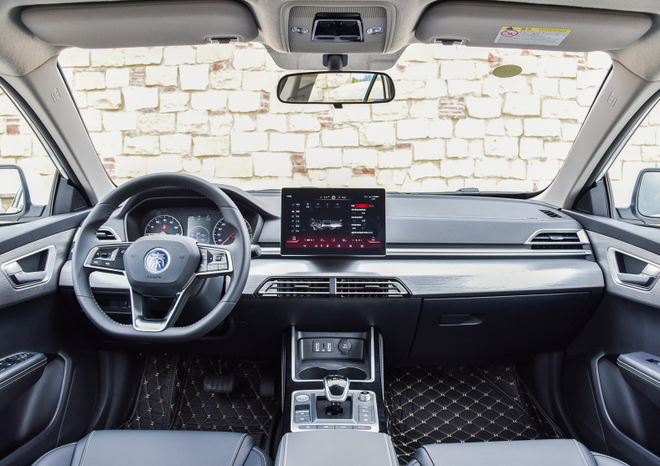 最长续航突破610KM 比亚迪全新秦EV新车前瞻