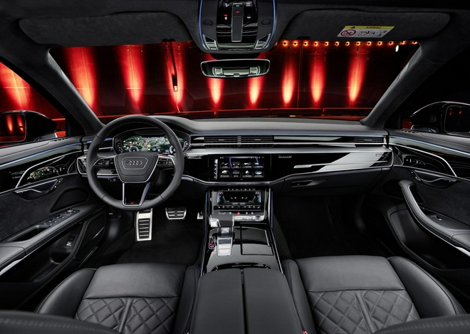 新增S-Line运动版 中期改款奥迪A8首发亮相