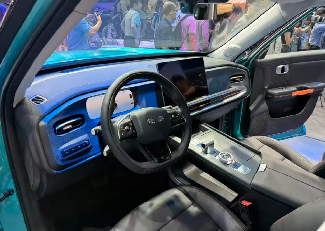 2025成都车展：北京越野BJ30旅行家正式预售