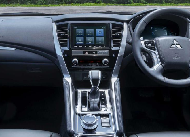 洋气多了 曝新款三菱帕杰罗·劲畅官图