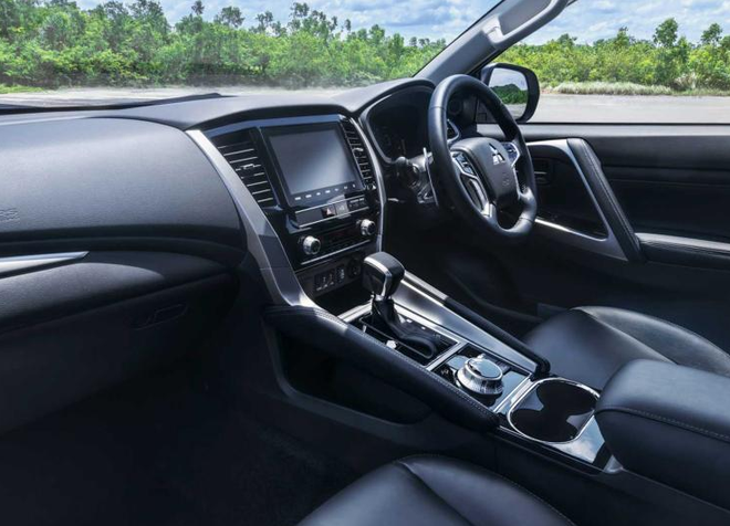 洋气多了 曝新款三菱帕杰罗·劲畅官图