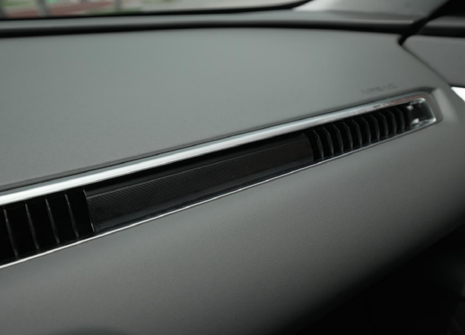 给年轻人的惊喜：小鹏MONA M03内饰体验