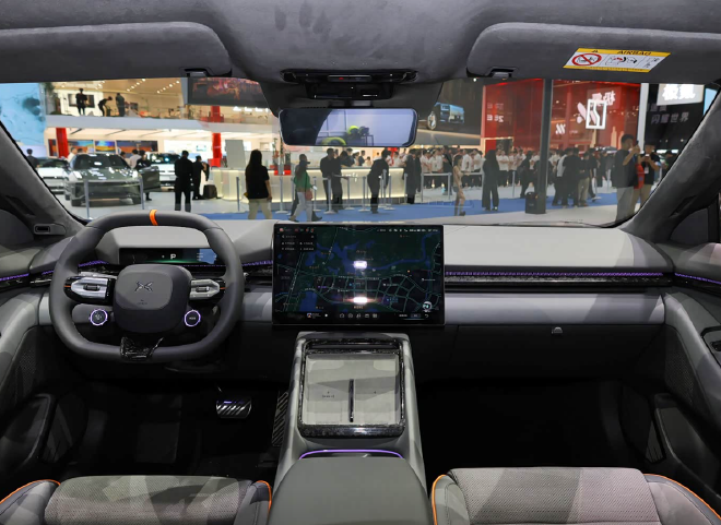 2025慕尼黑车展：全新小鹏P7欧洲首秀