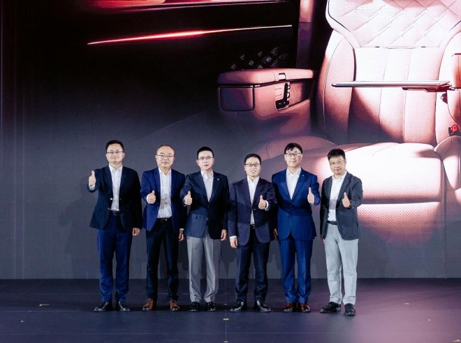 智驾奢享旗舰MPV 传祺向往M8乾崑版发布