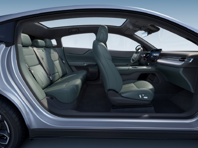 81项升级 34%一级总成件焕新 2025款小鹏G6亮相