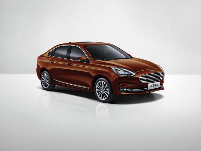 福特新福睿斯重磅亮相焕然一新打造时尚家轿新典范