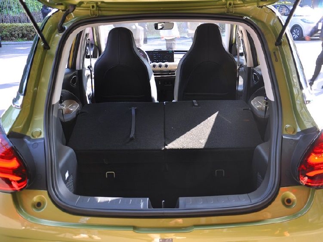 小身材暗藏大空间 静态实拍五菱缤果