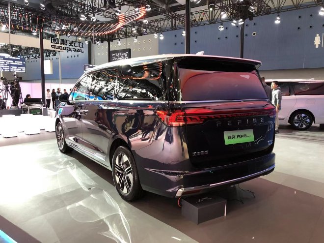 2023广州车展探馆：抢先体验瑞风RF8
