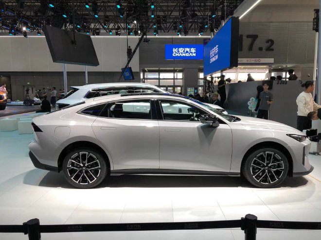 2023广州车展探馆：体验长安启源家族三款车型