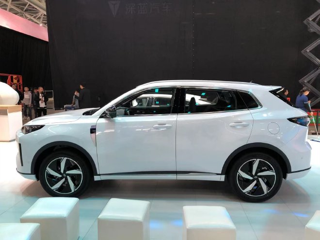 2023广州车展探馆：体验长安启源家族三款车型