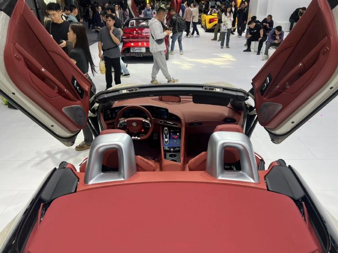 2023广州车展：MG6 X-LINE上市/MG Cyberster特别版亮相