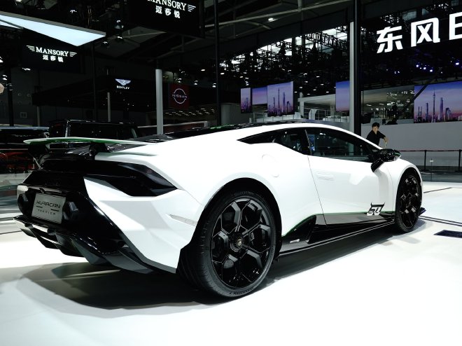 2023广州车展:兰博基尼三车齐亮相