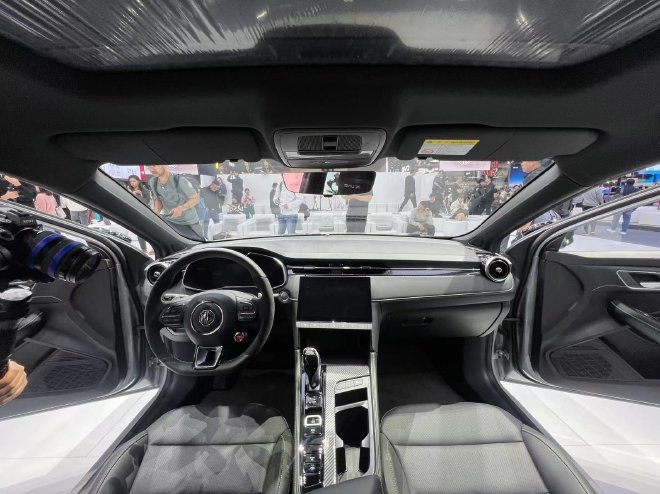 2023广州车展：MG6 X-LINE上市/MG Cyberster特别版亮相