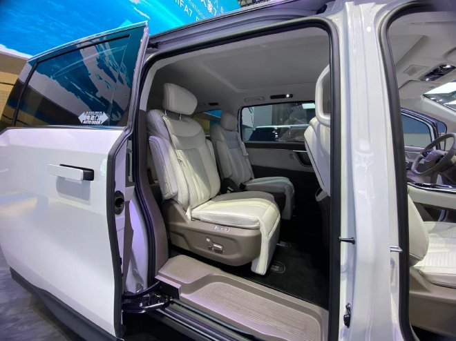 2023广州车展：上汽大通大家7正式上市 售价14.58-29.98万元