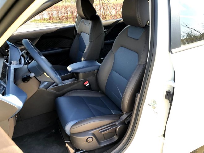 为共享出行而生 静态实拍吉利曹操60车型