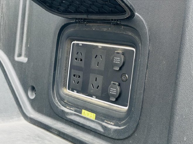 解锁一台纯电皮卡的全新打开方式 试驾吉利雷达地平线