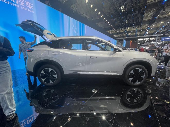  2024 Beijing Auto Show: Dongfeng Fengshen L7 Price Announces Dongfeng Yipai e π 008 Opens Pre sale