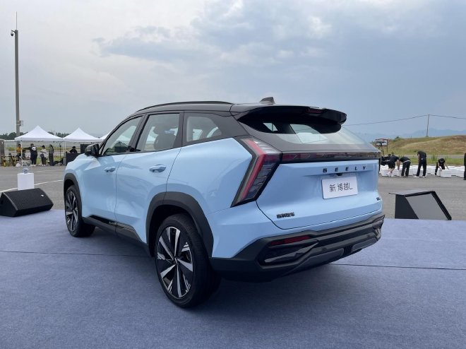 吉利新博越L上市 售价11.57-14.97万元