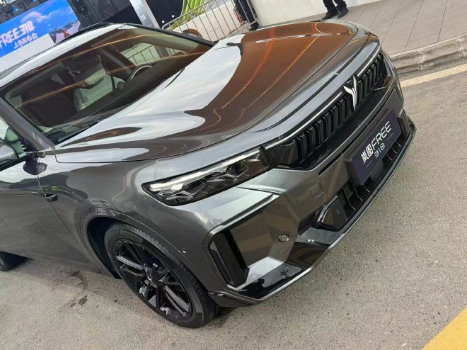 岚图FREE 318正式上市 售22.89-26.69万元