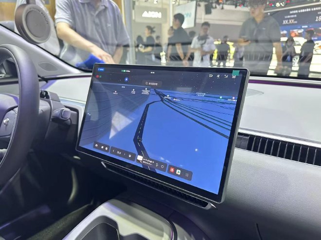 2024成都车展：小鹏MONA M03亮相