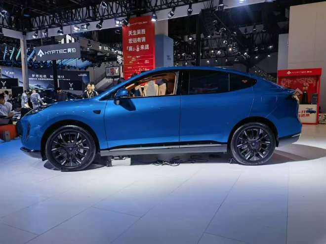 2024成都车展：2024款昊铂HT鸥翼版成都地区首次交付