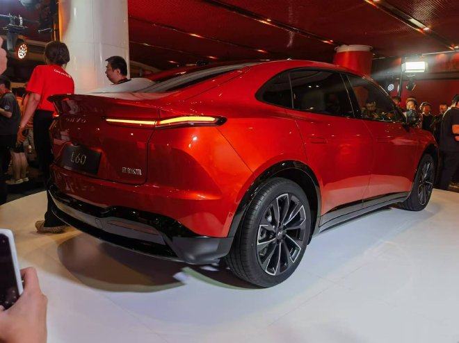 乐道L60正式上市 20.69万元起售