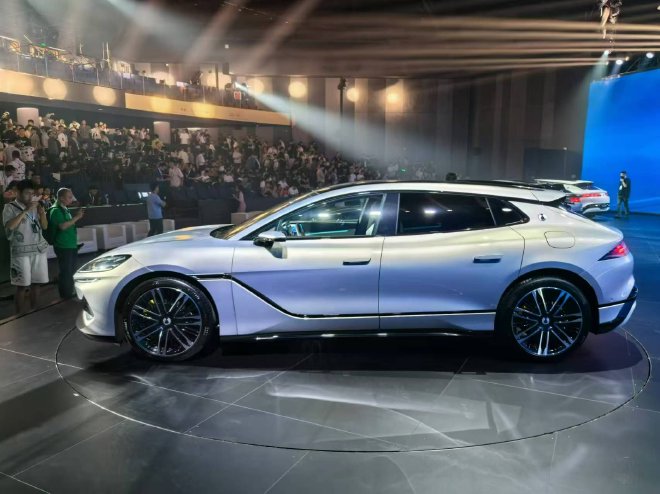 售价33.48-41.48万元 腾势Z9GT正式上市