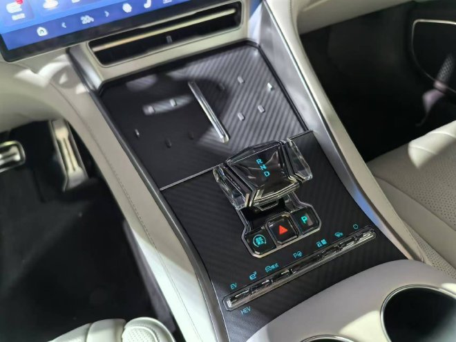 售价33.48-41.48万元 腾势Z9GT正式上市