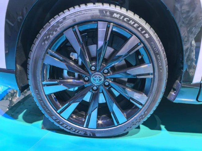 2024广州车展：广汽丰田铂智3X正式亮相