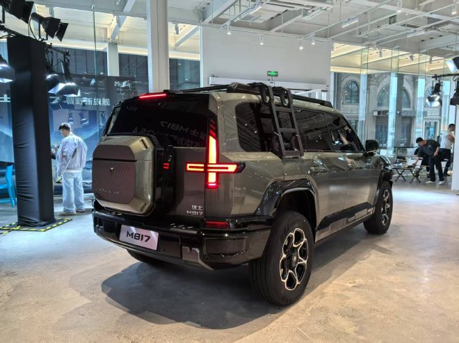 2025上海车展：东风猛士M817全球首秀