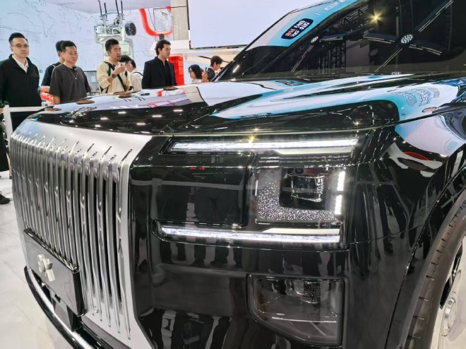 2025上海车展：极氪9X正式亮相