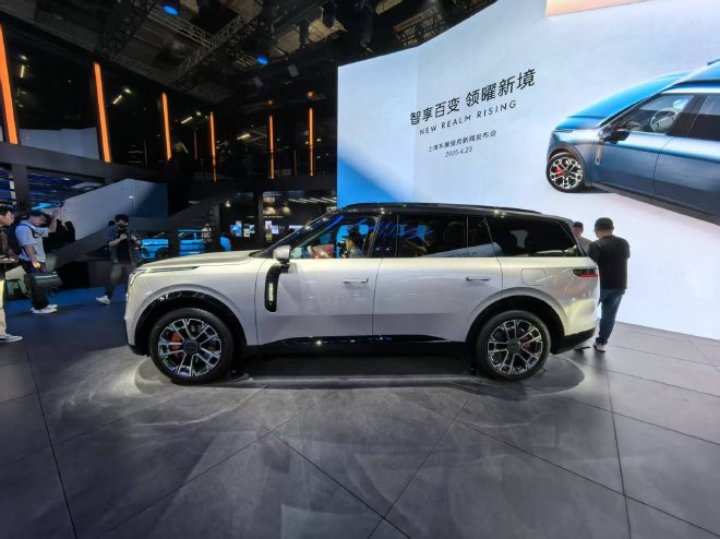 2025上海车展：领克900正式亮相