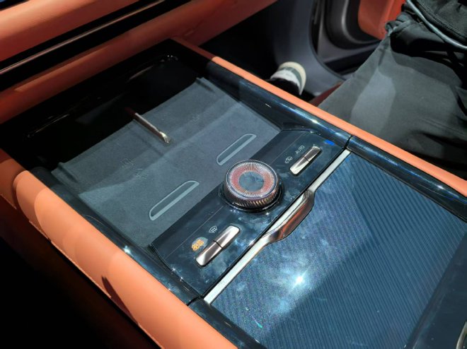 2025上海车展：领克900正式亮相