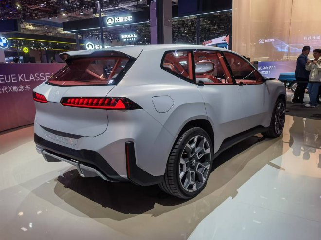 2025上海车展：宝马品牌多款新车集中亮相