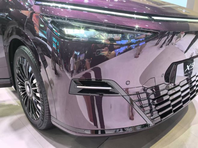 2025上海车展:2025款小鹏X9正式亮相