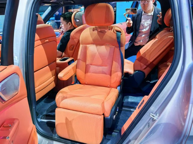 2025上海车展：领克900正式亮相