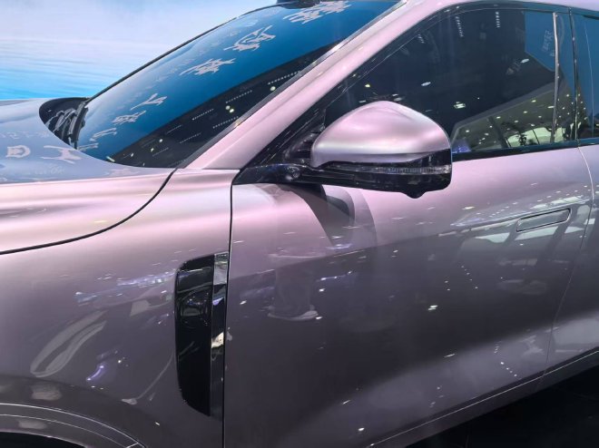 2025上海车展：岚图FREE+正式亮相