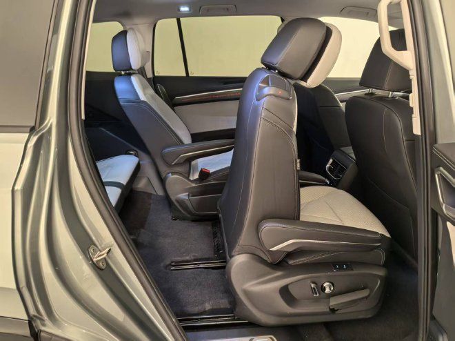 外观内饰再升级 静态体验一汽-大众全新揽境